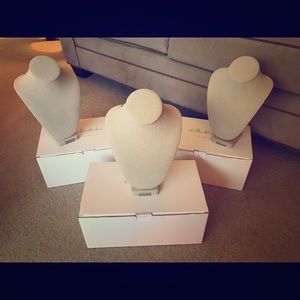 Stella & Dot Neck Forms